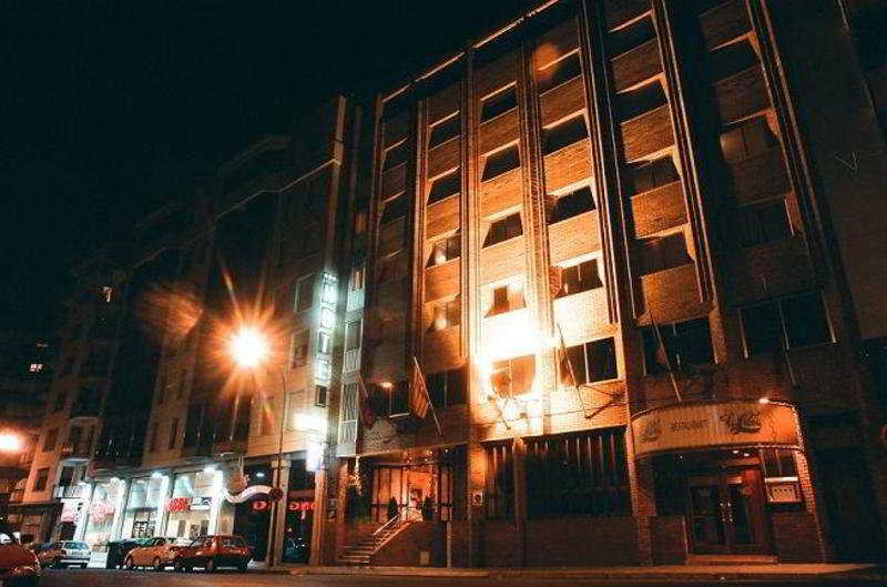 Hotel Sansi Park Lleida Exterior photo